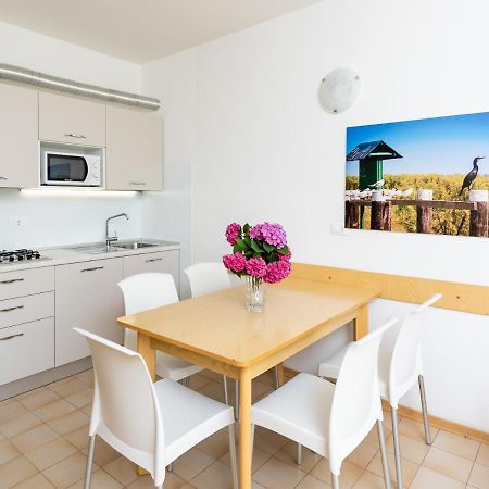 Condominio Lavinia Bibione Bagian luar foto