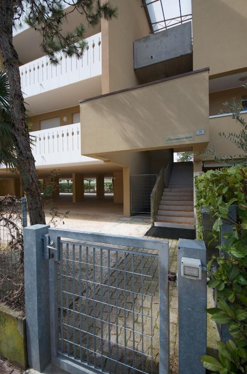 Condominio Lavinia Bibione Bagian luar foto