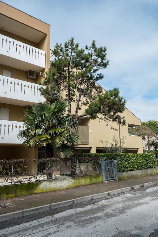 Condominio Lavinia Bibione Bagian luar foto